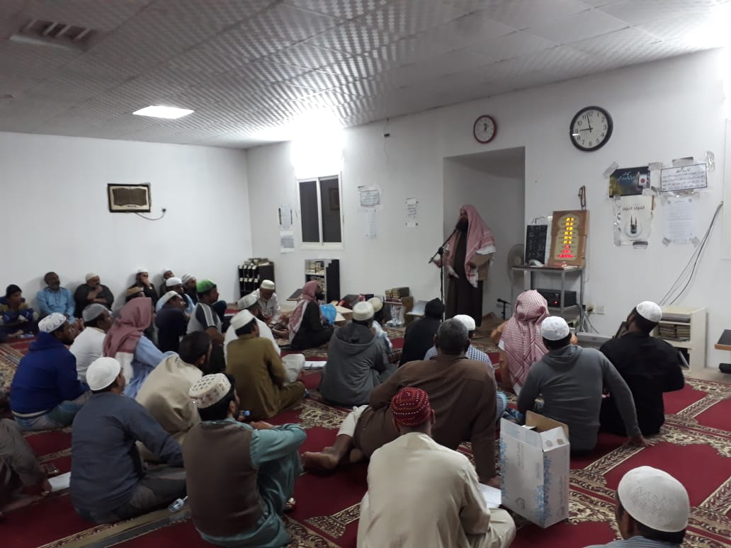 قام قسم الجاليات يوم أمس بجولة دعوية لسكن إحدى الشركات