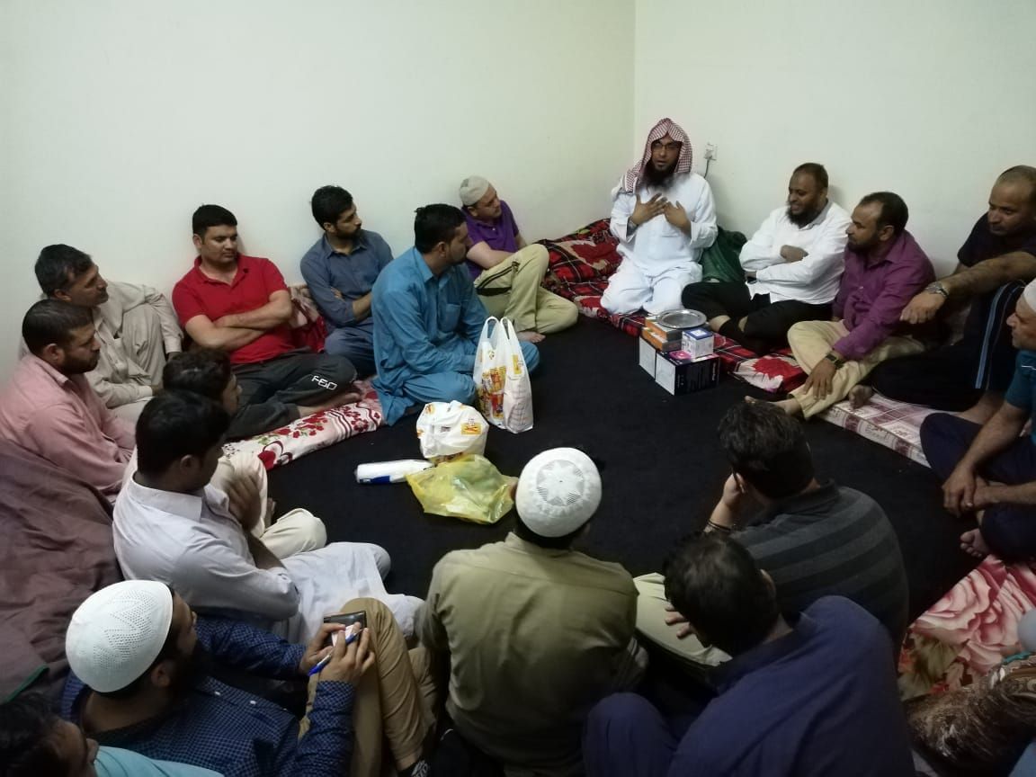 ‏أقام قسم الجاليات ‎يوم الجمعة الماضية جولة دعوية إلى سكن إحدى الشركات