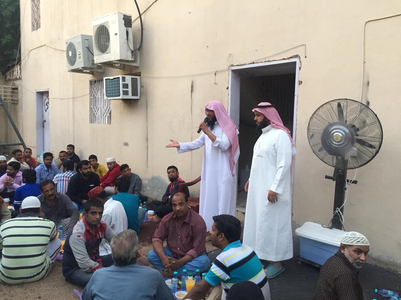 أقام قسم الجاليات ‎اليوم ثلاث كلمات دعوية في مشاريع إفطار الصائم