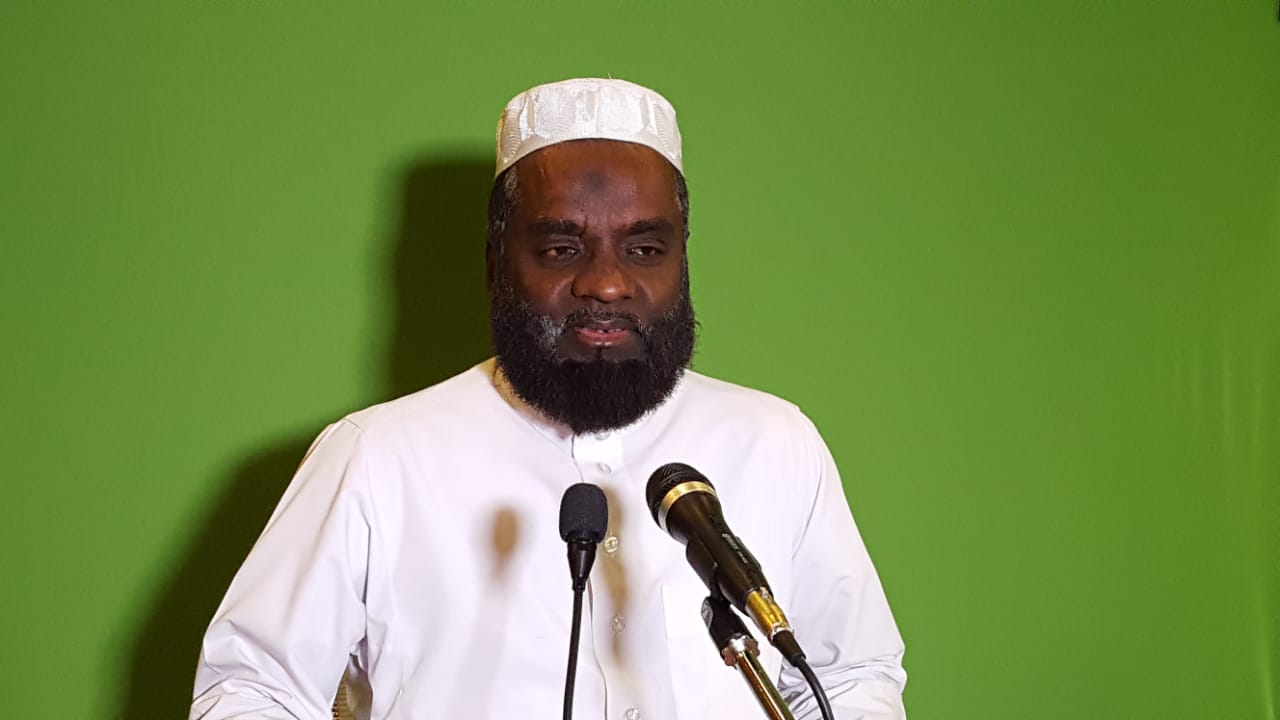 ‏شارك الداعية جمال الدين في أحد الملتقيات الدعوية .